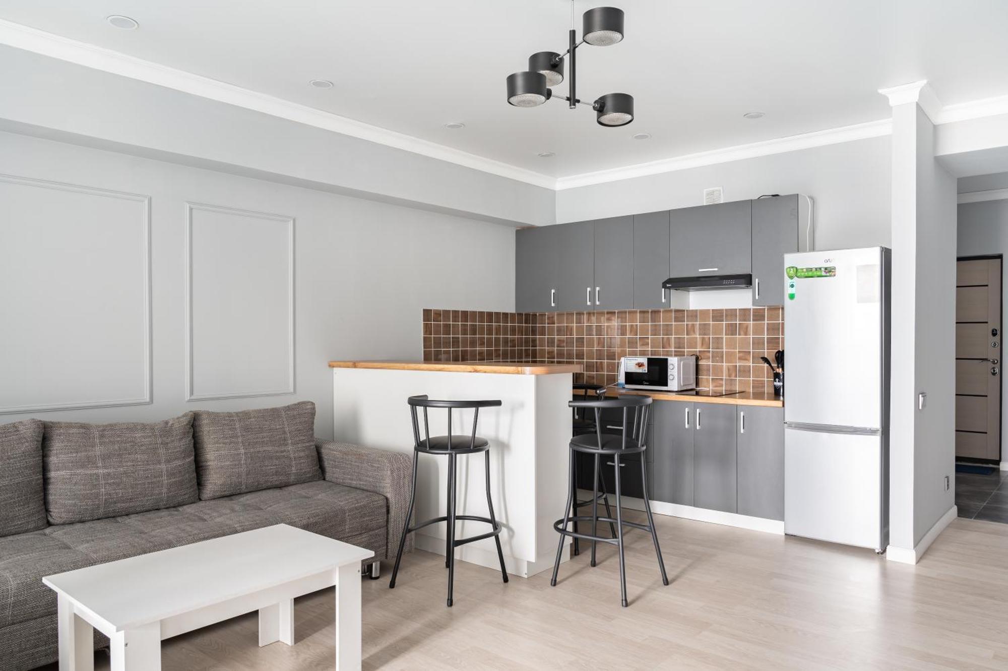 One Bedroom Apartment Next To Arbat In The Heart Of Almatý Exterior foto