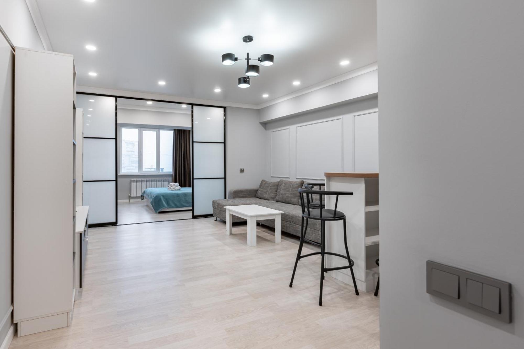 One Bedroom Apartment Next To Arbat In The Heart Of Almatý Exterior foto
